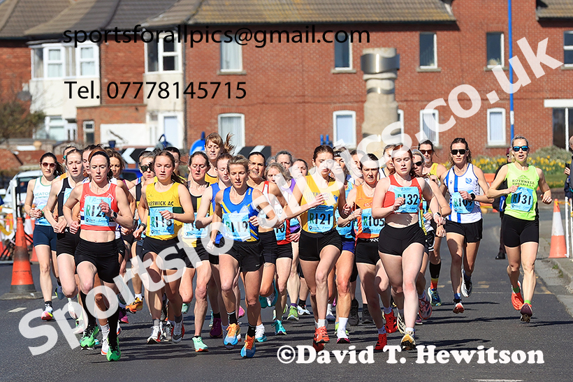 Senior womens Northern 6 Stage Road Relay, 2025 Northern 12 and 6 Stage Road Relays and Junior 5k, Redcar. Photo: David T. Hewitson/Sports for All Pics